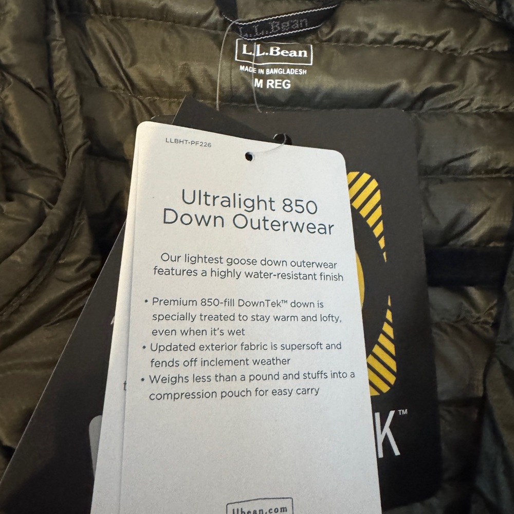 L.L. Bean Dark Green Quilted Jacket - Picture 6 of 6